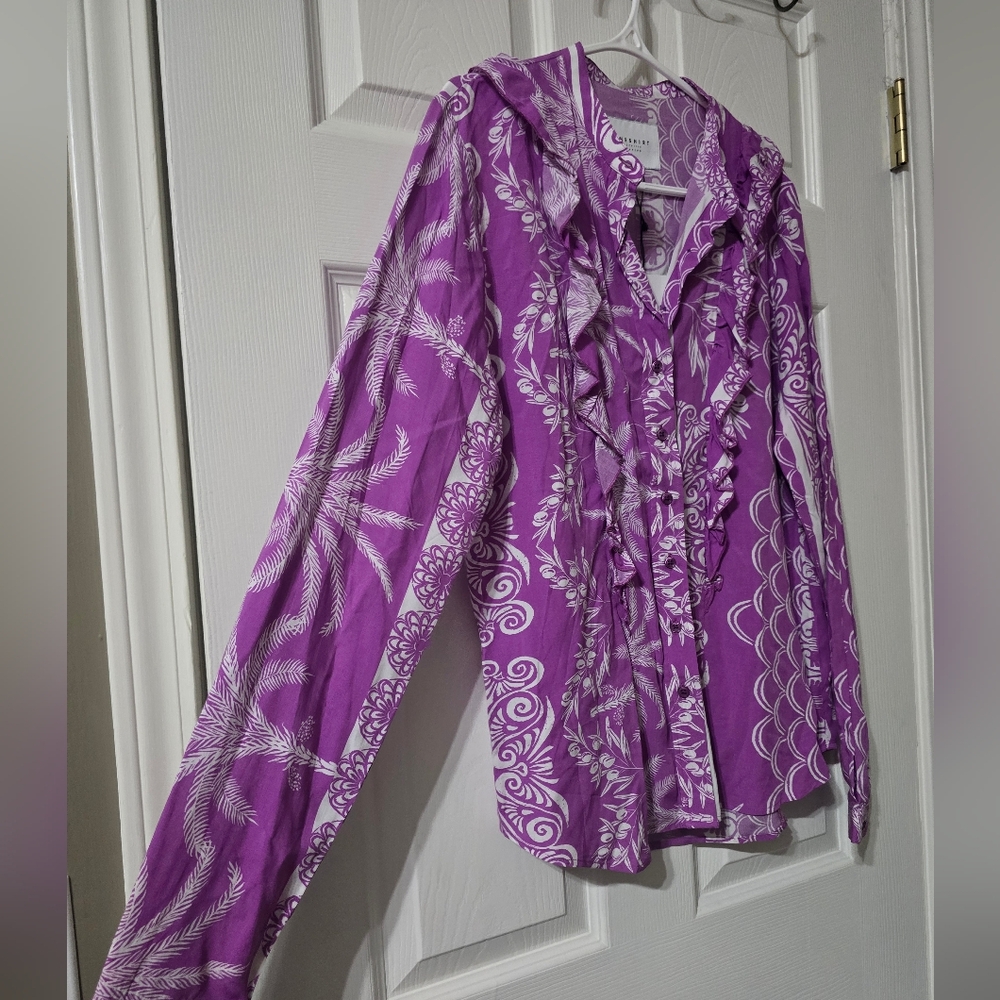 NWT The Shirt Rochelle Behrens The Kimberly Ruffle Button Down Blouse in Violet - Picture 3 of 13